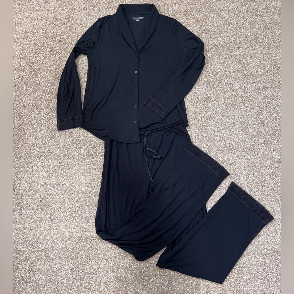 NWOT VS Pajama Set Size Medium Long
